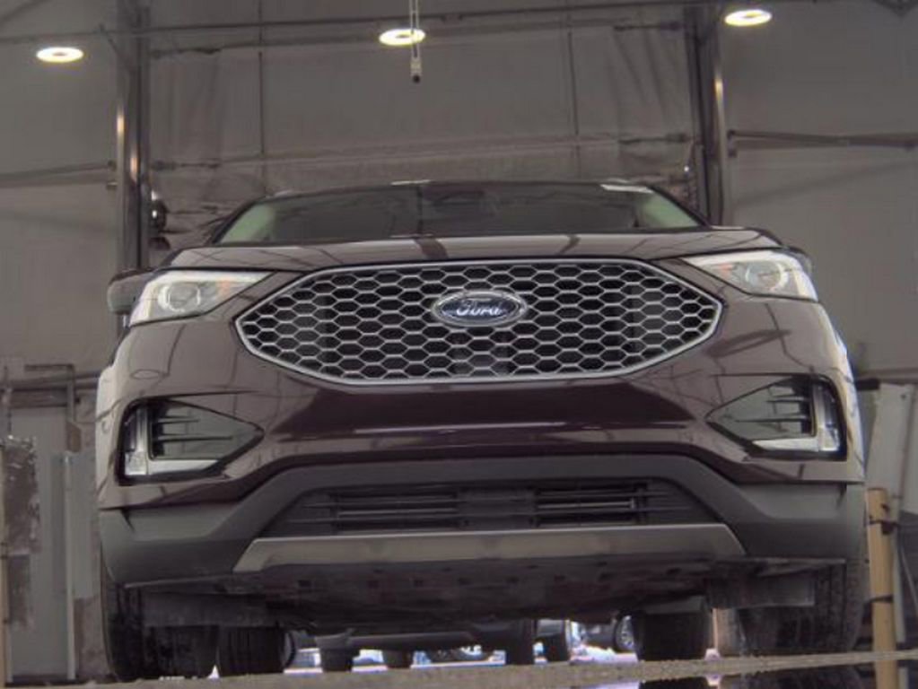 Used 2023 Ford Edge SEL w/ Convenience Package AWD/4WD image 4