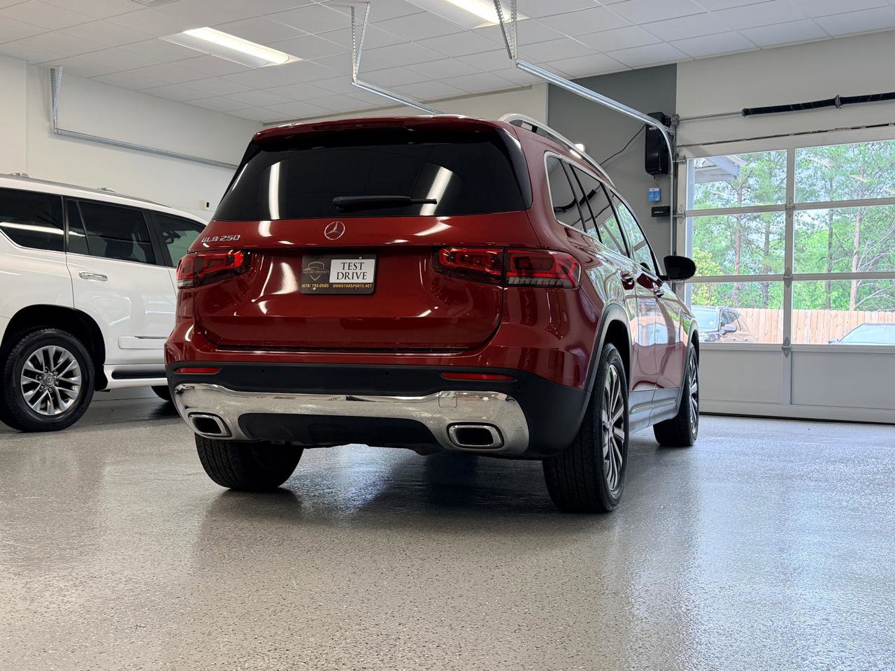 Used 2020 Mercedes-Benz GLB 250 image 8