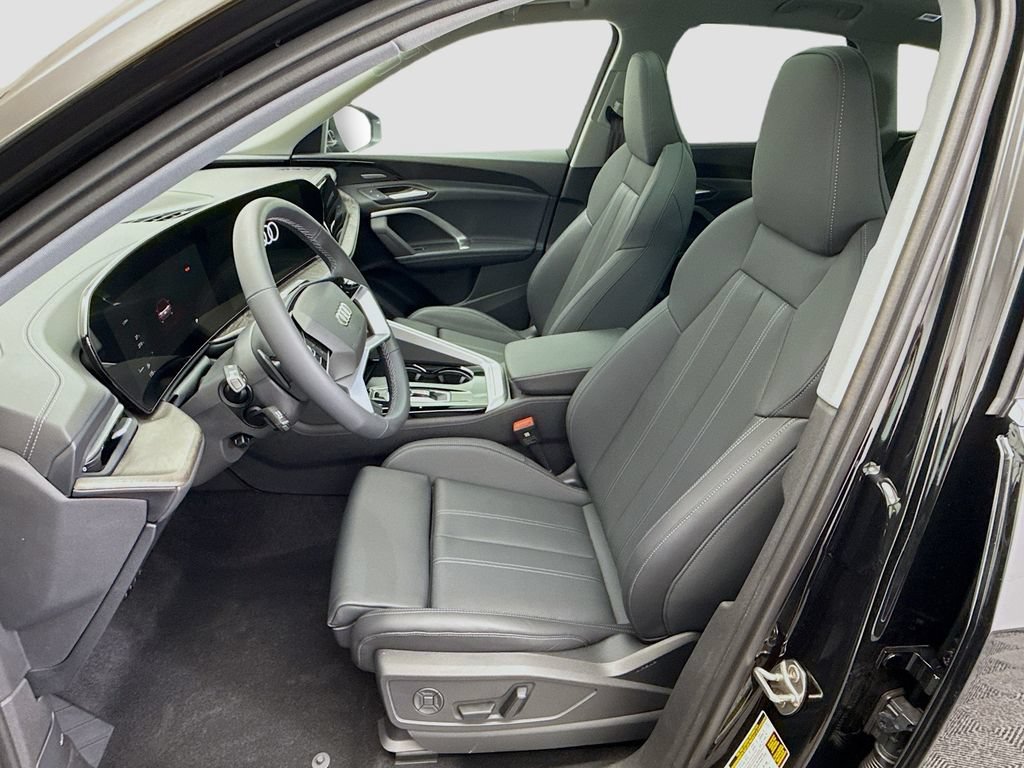Used 2025 Audi Q5 Premium Plus w/ Premium Plus AWD/4WD image 20