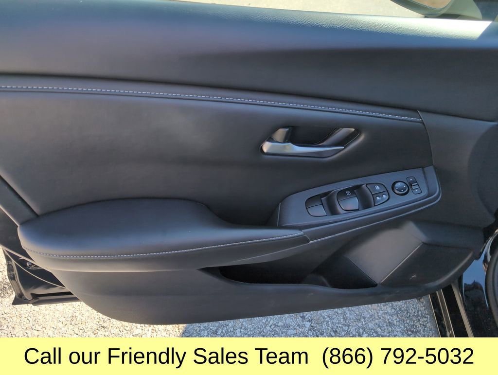 Used 2024 Nissan Sentra SV FWD image 12