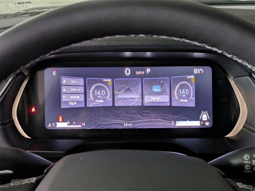 New 2025 Jeep Grand Cherokee Altitude image 28