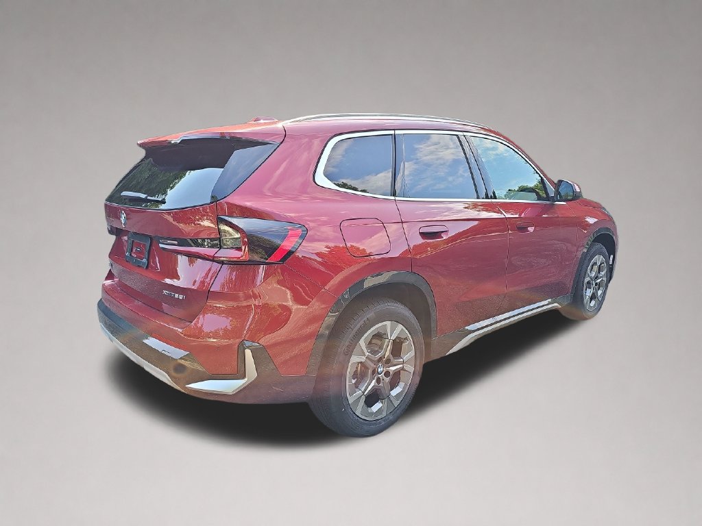 New 2026 BMW X1 xDrive28i w/ Convenience Package AWD/4WD image 4