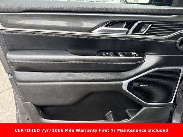 Used 2022 Jeep Wagoneer Series I w/ Premium Group I AWD/4WD image 17