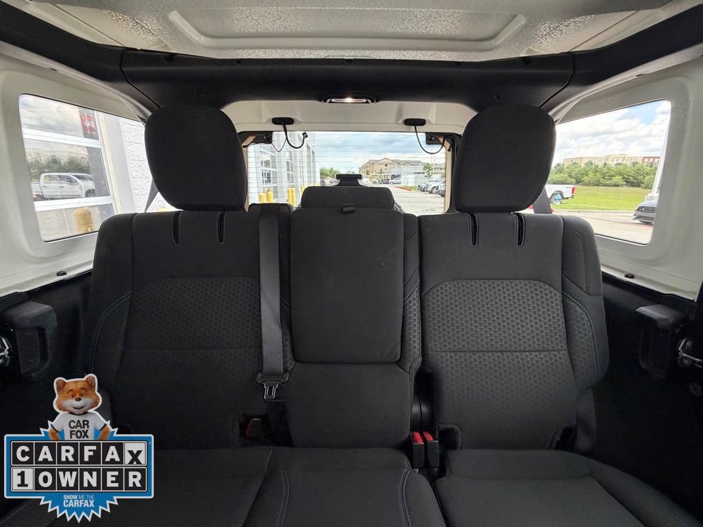 Used 2025 Jeep Wrangler Unlimited Rubicon 4xe w/ Convenience Group AWD/4WD image 26