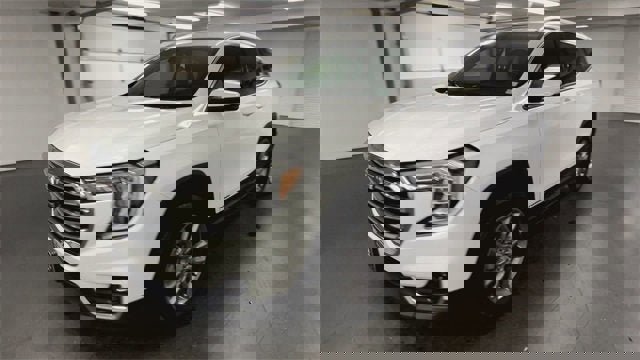 Certified 2024 GMC Terrain SLT image 4