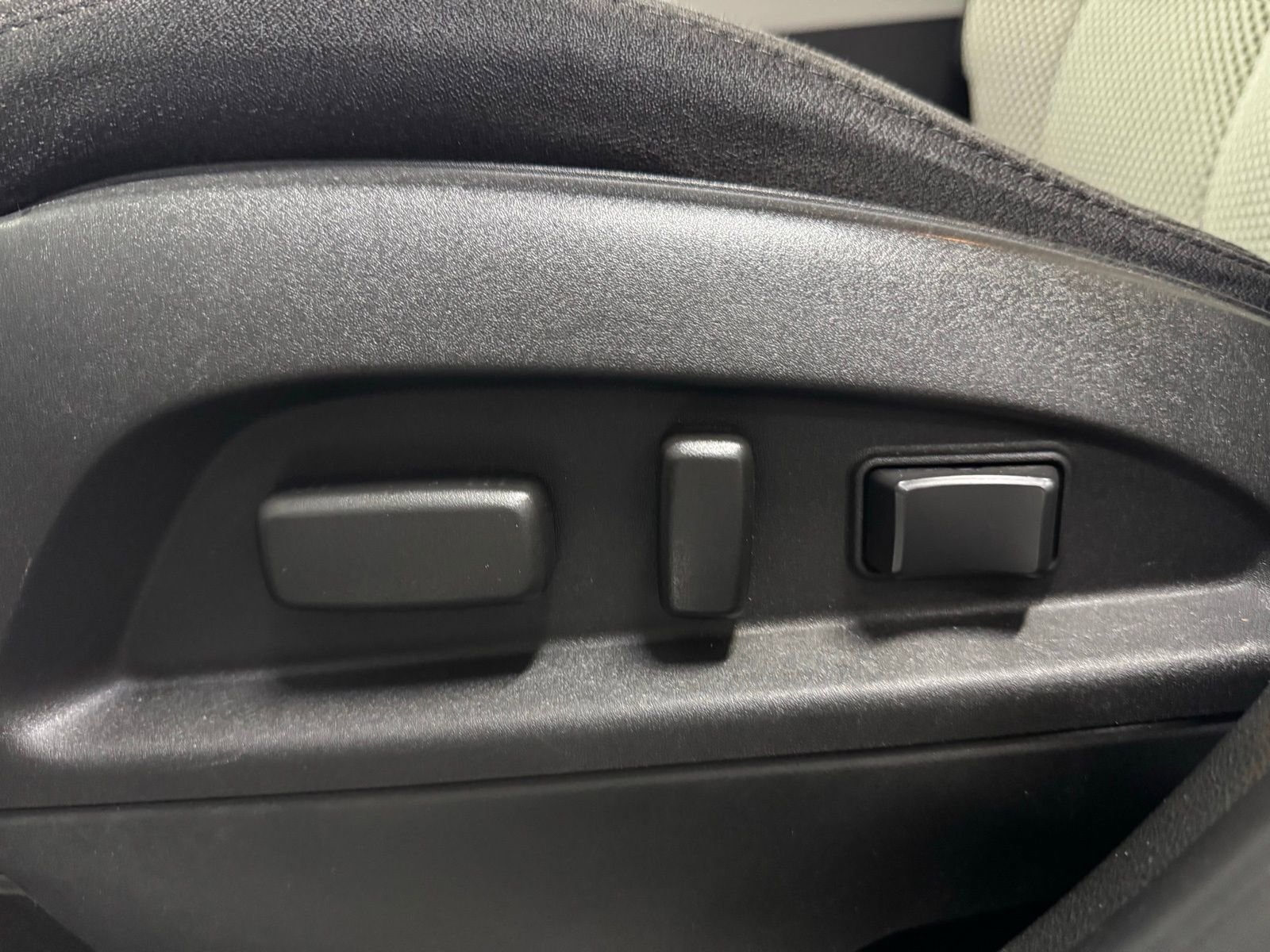 Used 2011 GMC Terrain SLE image 24