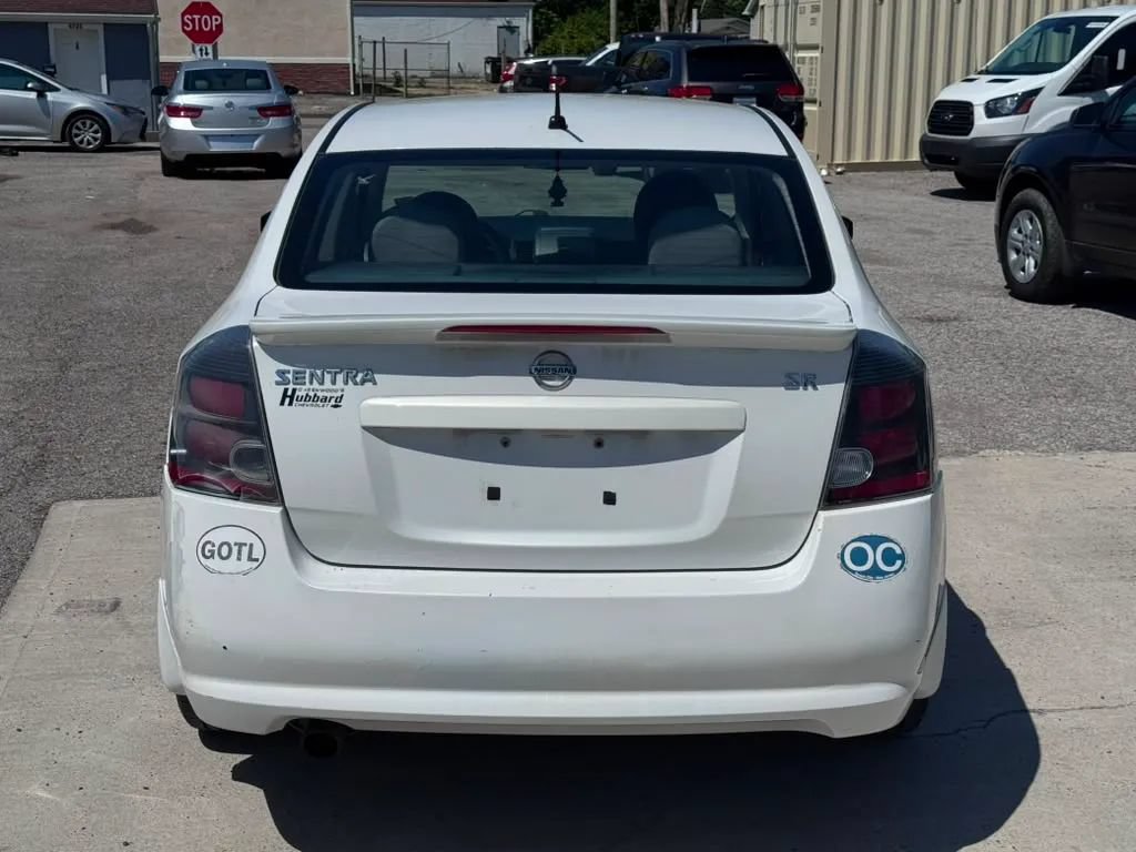 Used 2012 Nissan Sentra 2.0 SR w/ Convenience Pkg FWD image 4