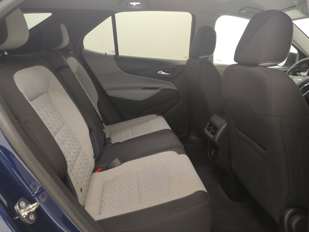 Used 2022 Chevrolet Equinox LS FWD image 19