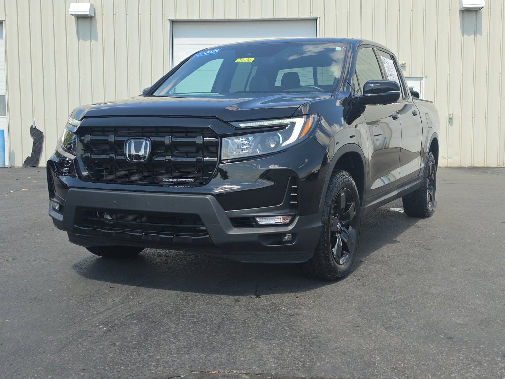 Certified 2025 Honda Ridgeline Black Edition image 3