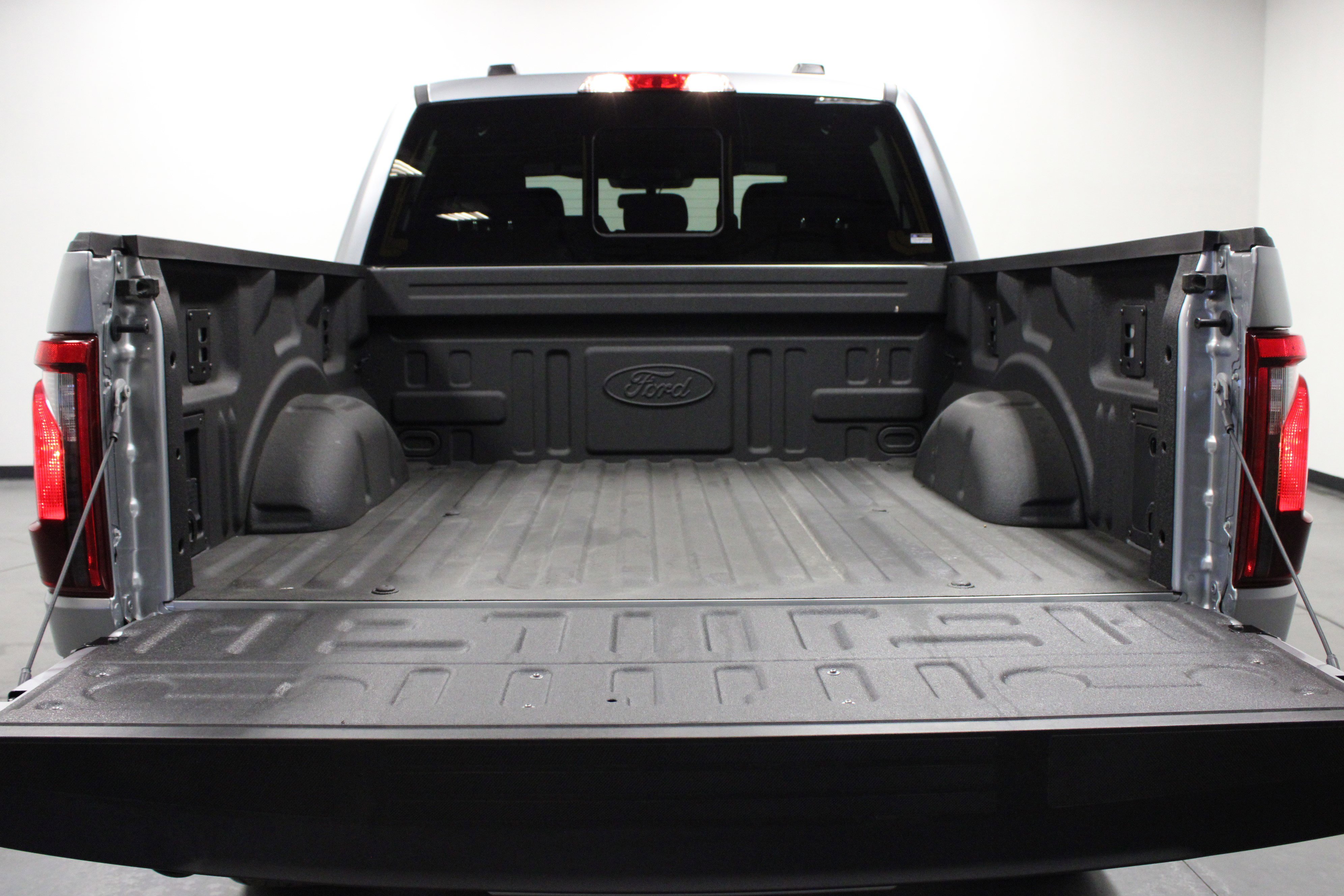Used 2025 Ford F150 XLT w/ Equipment Group 302A MID image 14