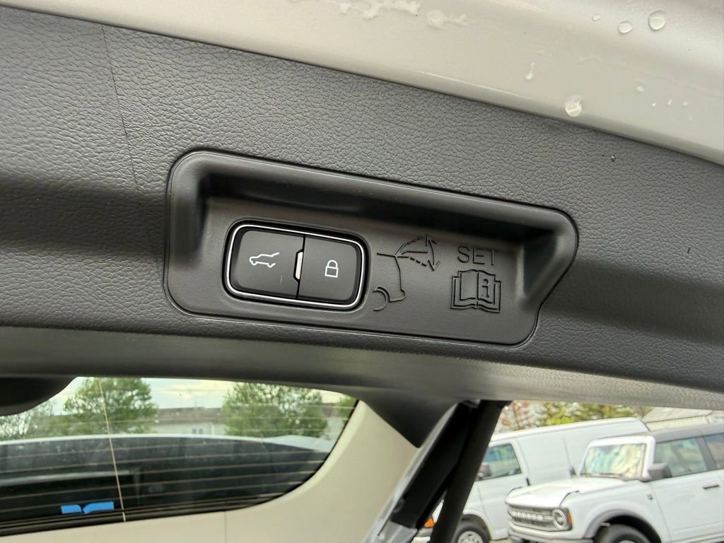 New 2026 Ford Explorer Platinum AWD/4WD image 50