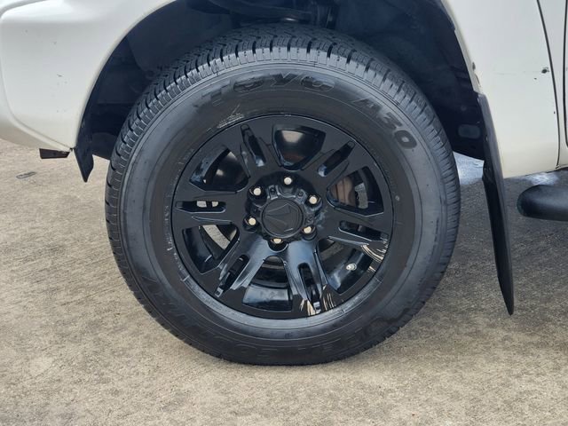 Used 2015 Toyota Tacoma PreRunner w/ SR5 Package image 10