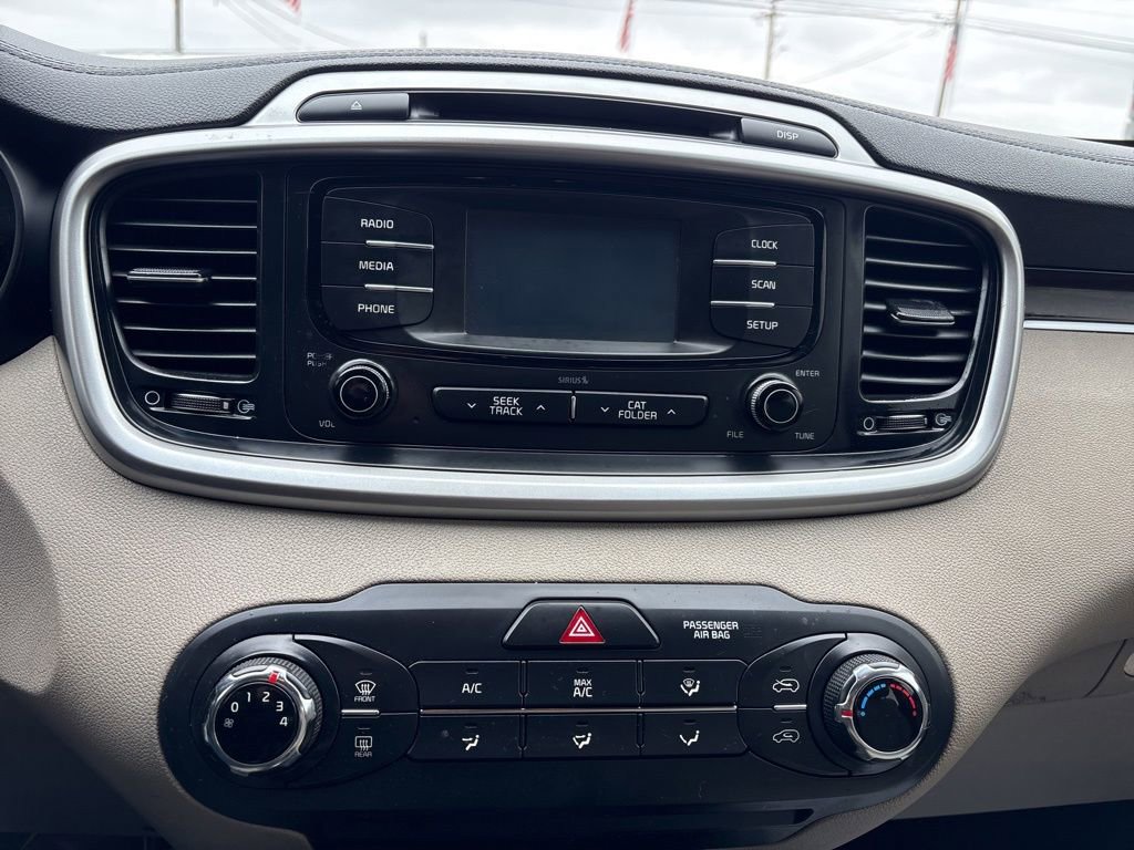 Used 2016 Kia Sorento LX image 61