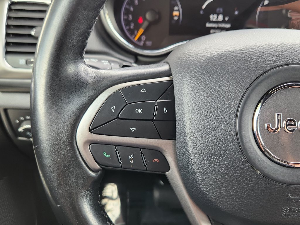 Used 2020 Jeep Grand Cherokee Altitude AWD/4WD image 17