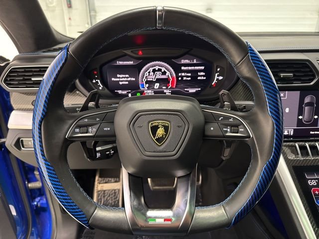 Used 2020 Lamborghini Urus image 44