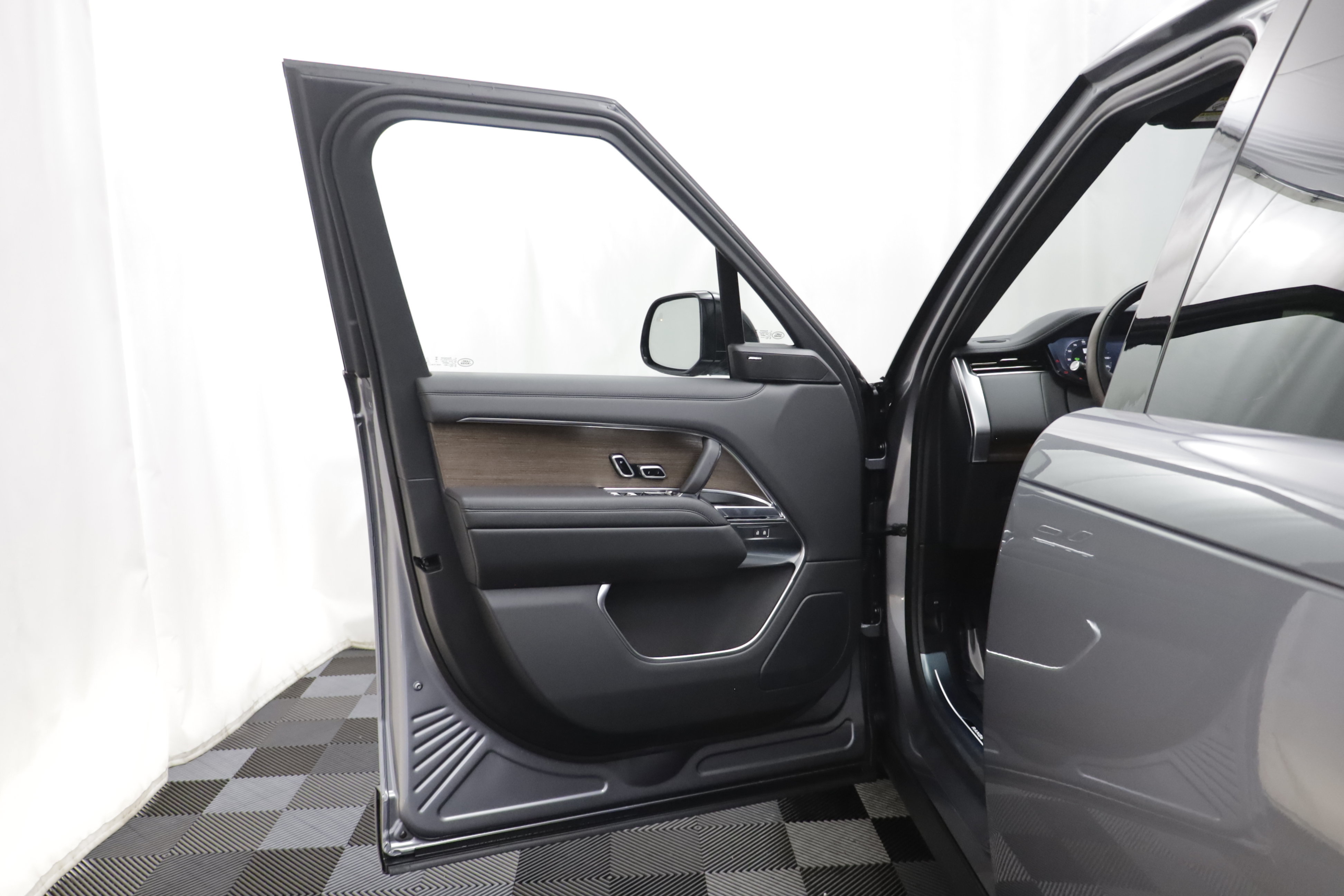 New 2027 Land Rover Range Rover SE AWD/4WD image 5