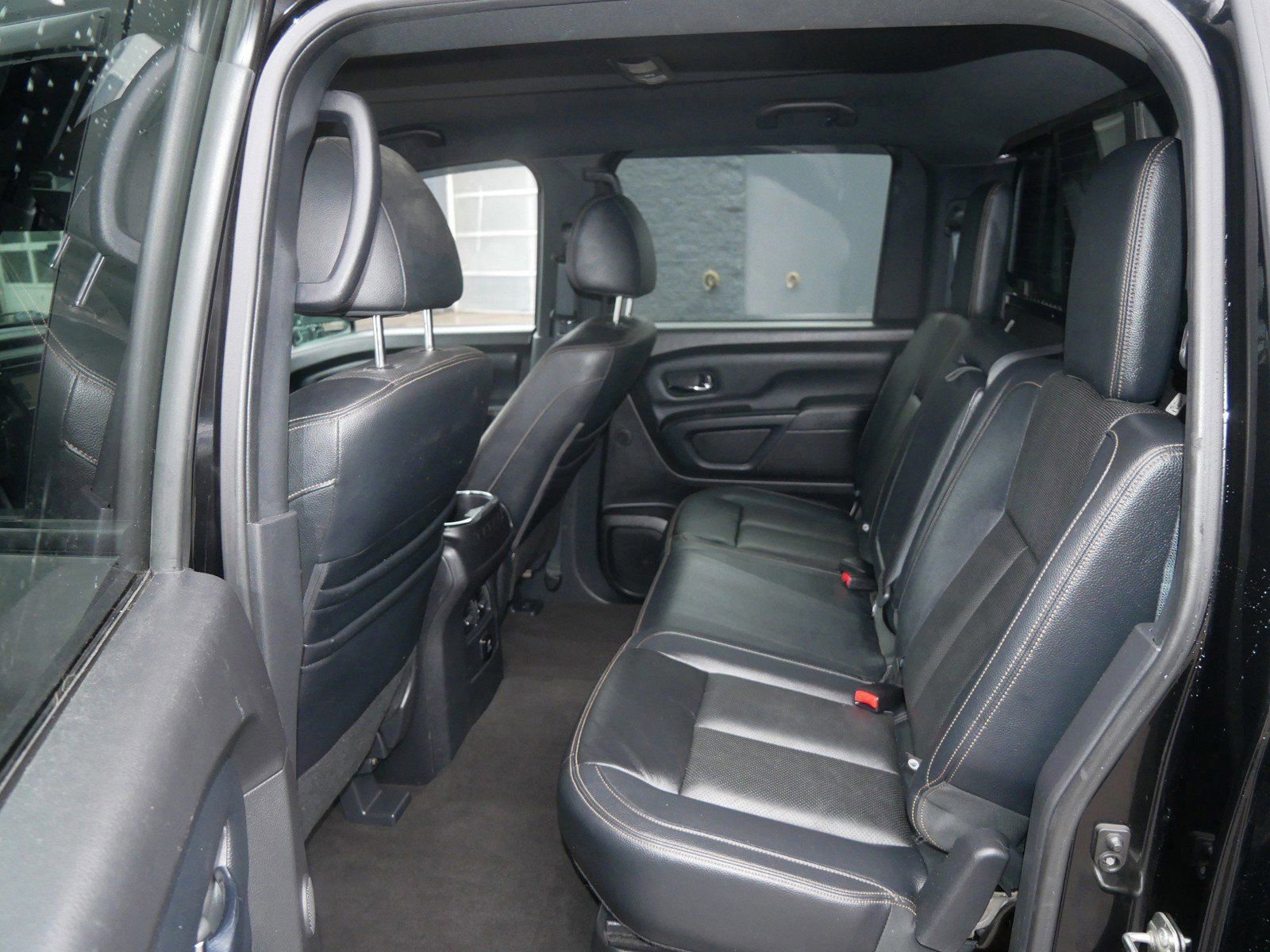 Used 2018 Nissan Titan SL w/ Midnight Edition image 14