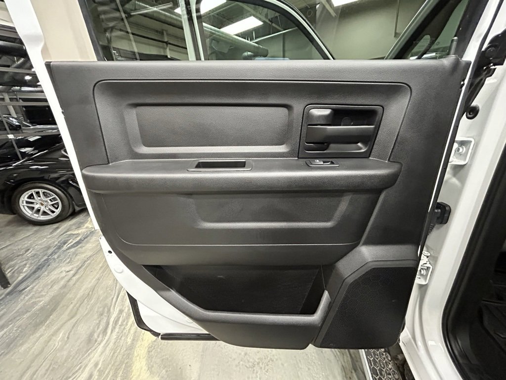 Used 2018 RAM 2500 Tradesman w/ Chrome Appearance Group image 41