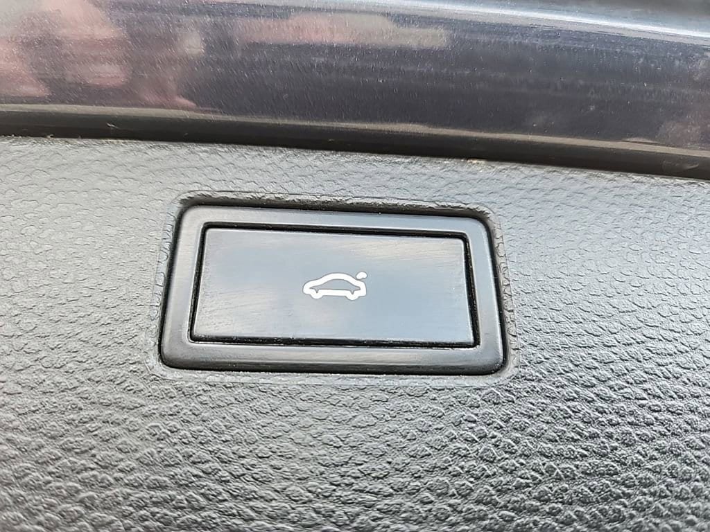 Used 2008 Volkswagen Passat Komfort FWD image 36