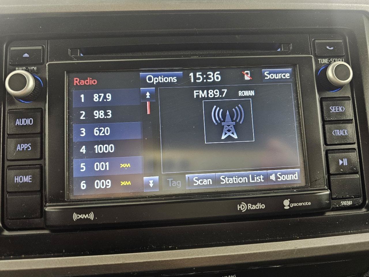 Used 2019 Toyota Tacoma SR5 AWD/4WD image 17