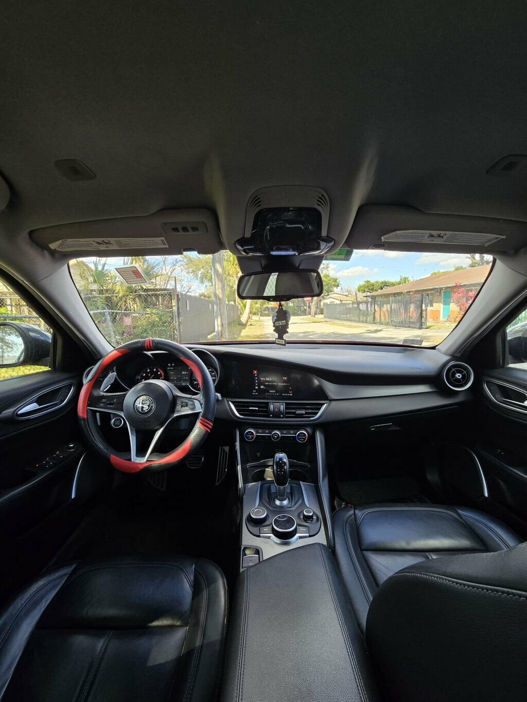 Used 2019 Alfa Romeo Giulia AWD w/ Quick Order Package 22J Sport image 12