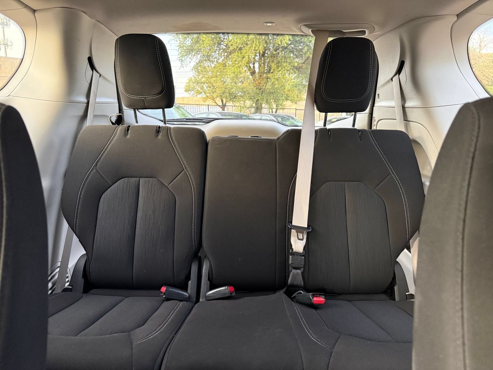 Used 2023 Chrysler Voyager LX FWD image 29