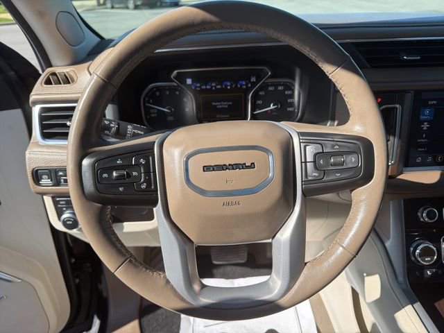 Used 2021 GMC Yukon XL Denali w/ Denali Premium Package image 24