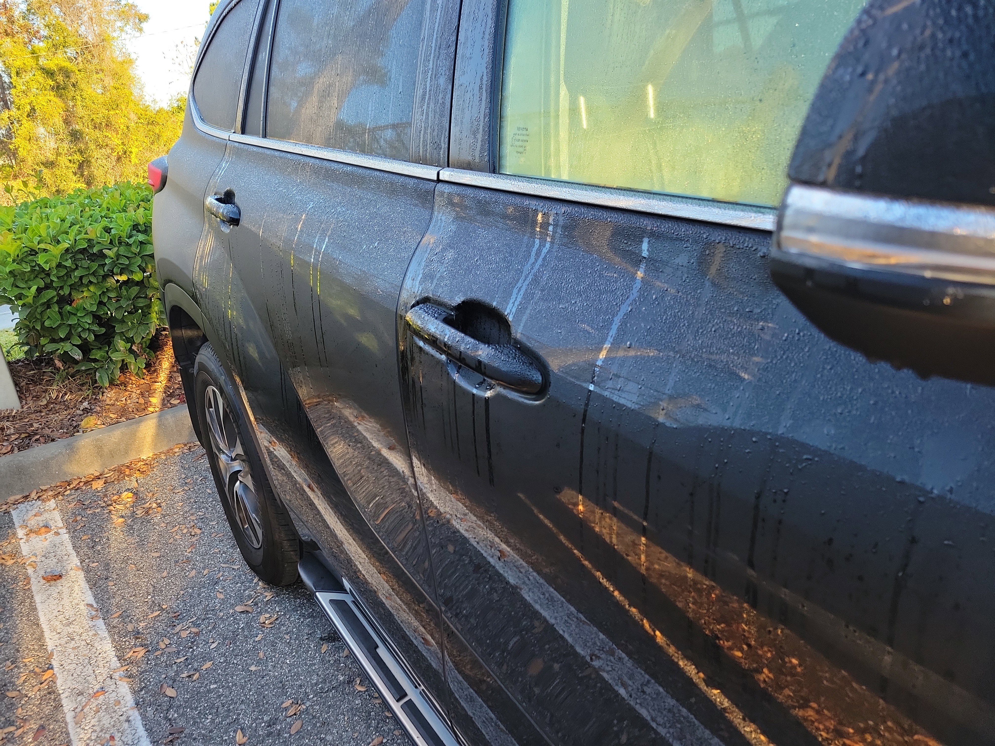 Used 2024 Toyota Highlander XLE image 11