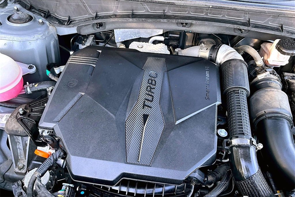 Used 2022 Hyundai Santa Cruz SEL Premium w/ Cargo Package image 32