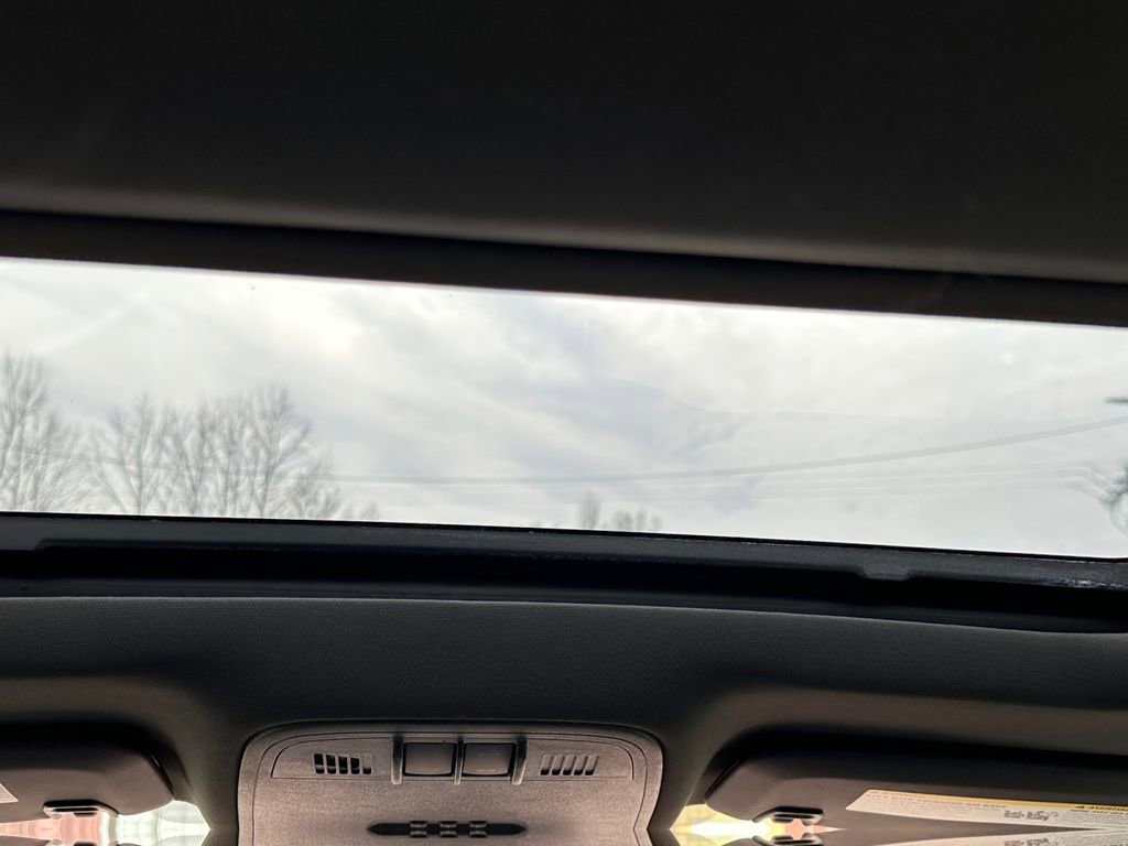 Used 2015 Buick Regal Premium w/ Experience Buick Package image 23