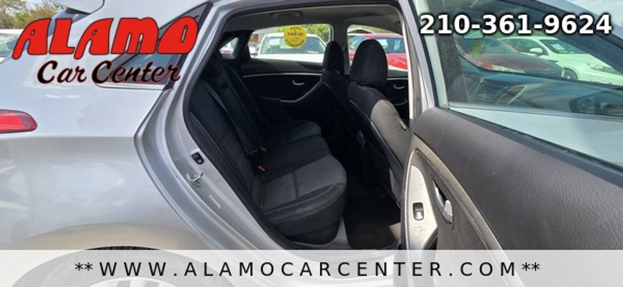 Used 2016 Hyundai Elantra GT FWD image 19
