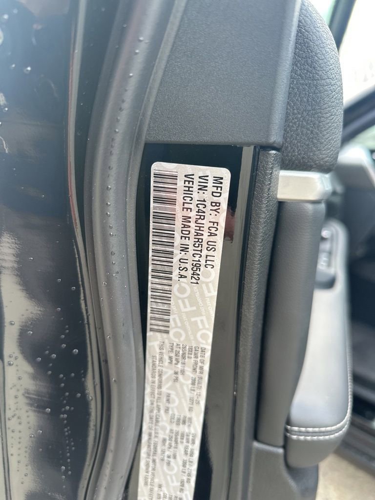 New 2026 Jeep Grand Cherokee Laredo image 36