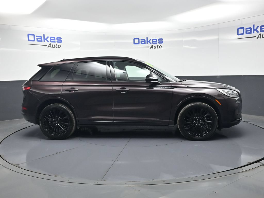 Used 2023 Lincoln Corsair Reserve w/ Equipment Group 201A AWD/4WD image 8