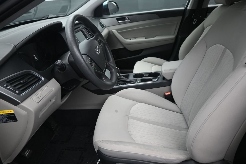 Used 2016 Hyundai Sonata SE FWD image 12