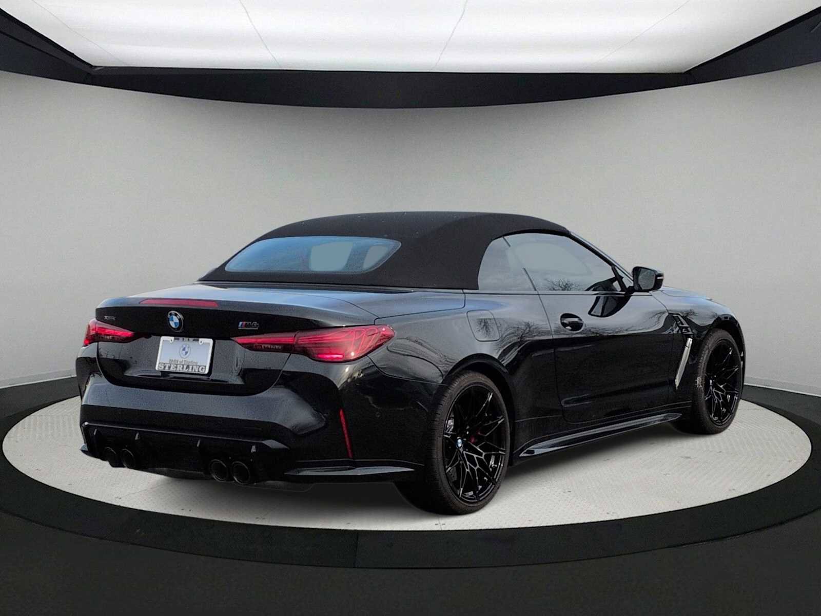 Used 2025 BMW M4 xDrive Competition w/ Executive Package image 8