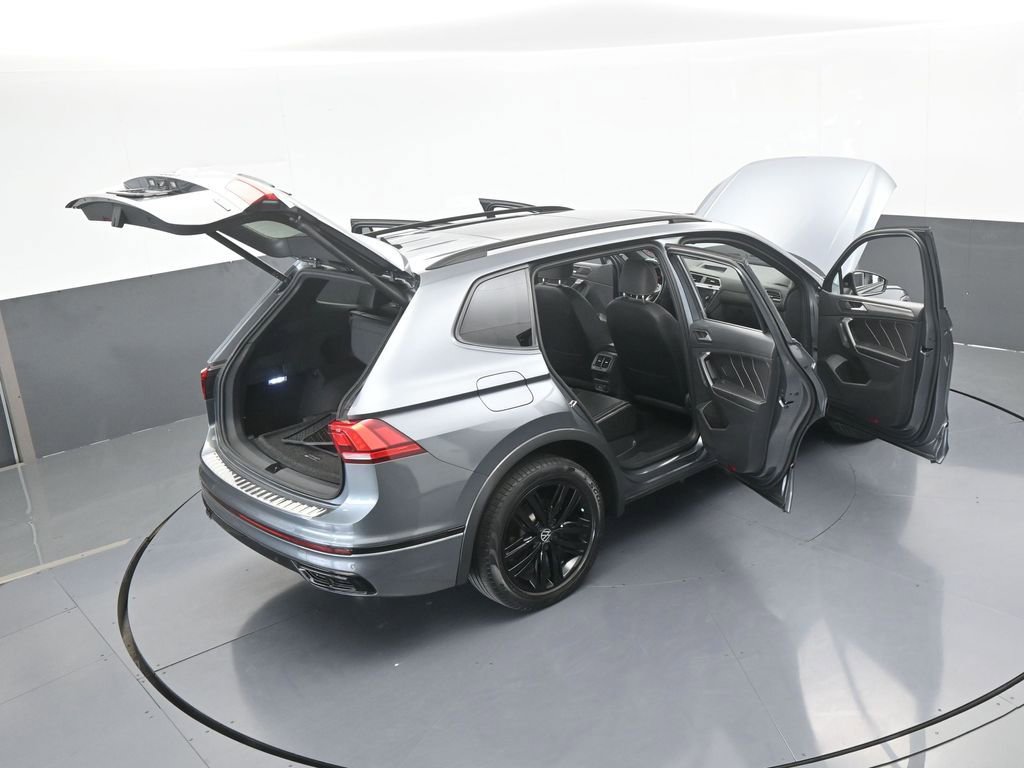 Used 2022 Volkswagen Tiguan SE R-Line image 75