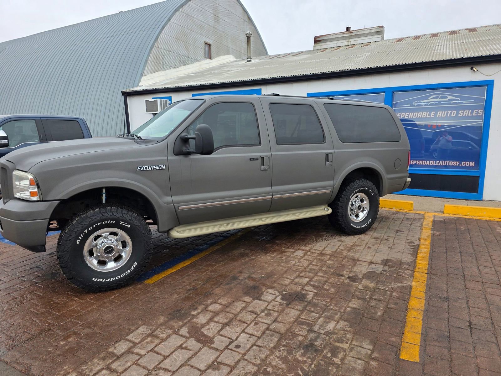 Used 2005 Ford Excursion Limited