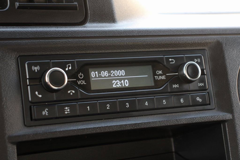 Used 2023 Ford E-450 and Econoline 450 Super Duty w/ Power Windows & Locks Group RWD image 31