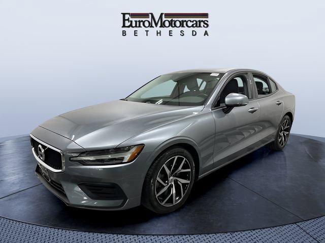 Used 2019 Volvo S60 T6 Momentum w/ Premium Package