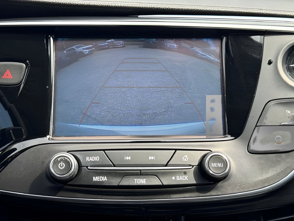Used 2020 Buick Envision Essence FWD image 11