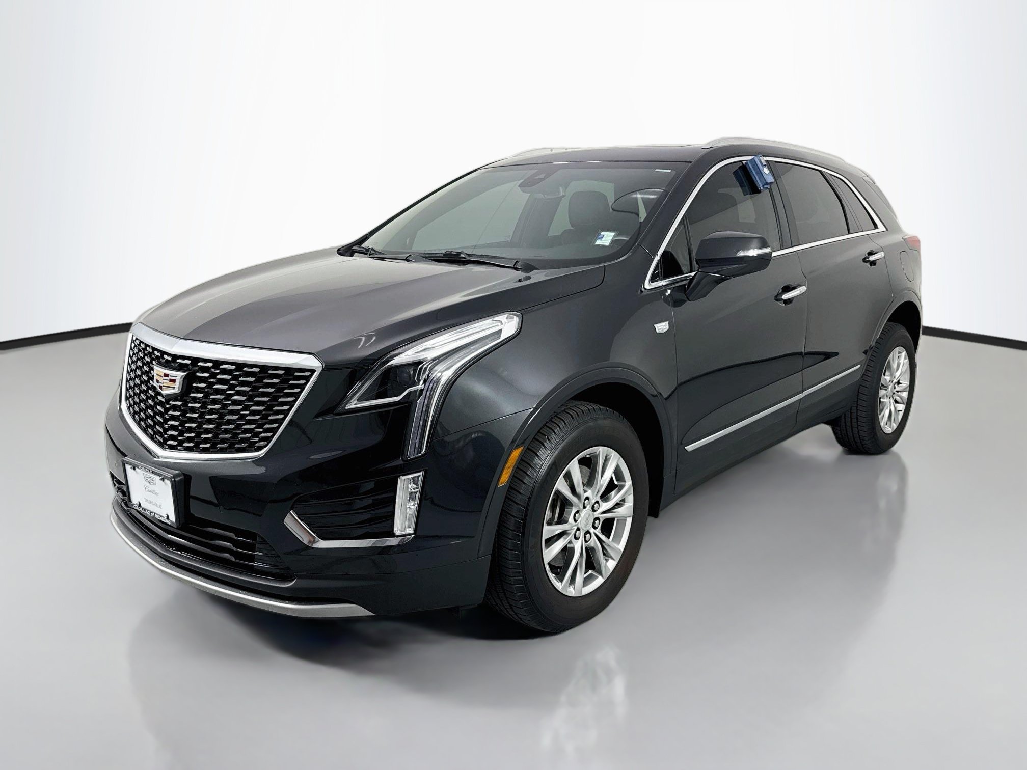 Certified 2020 Cadillac XT5 Premium Luxury AWD/4WD image 3