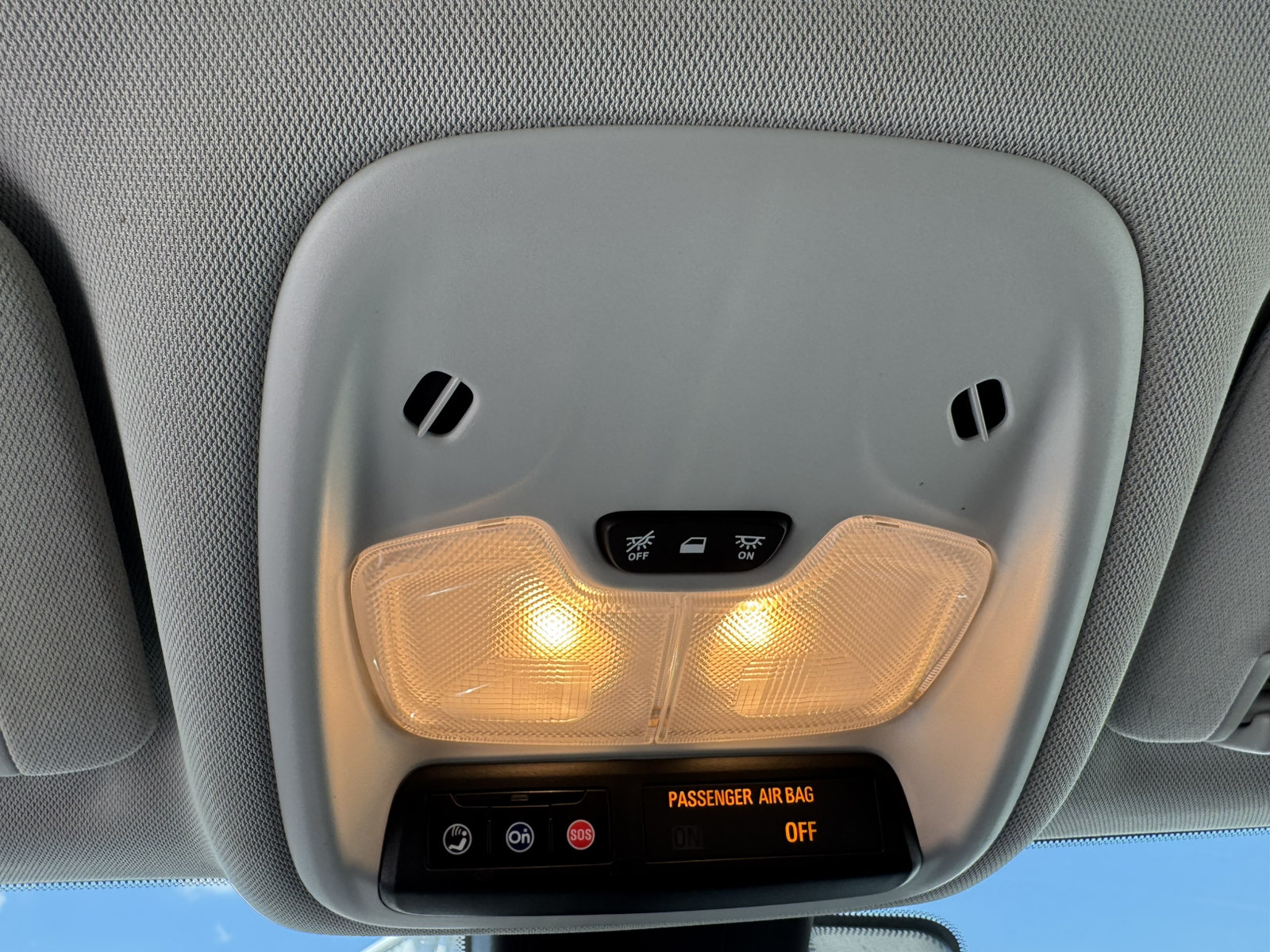 Used 2023 Chevrolet Bolt EUV LT FWD image 24