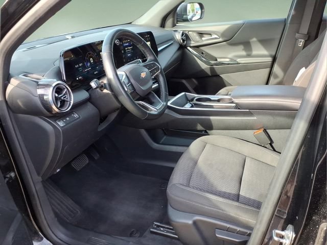 Used 2025 Chevrolet Equinox LT w/ Safety and Technology Package FWD image 11