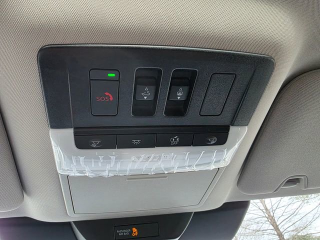 Used 2024 Nissan Pathfinder Platinum w/ Cargo Package image 26