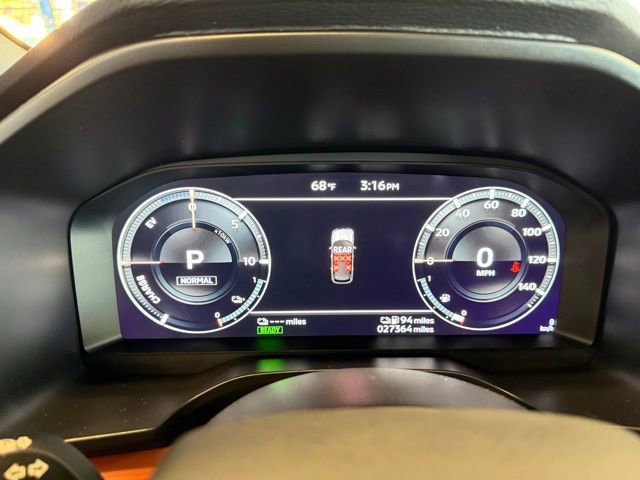 Used 2023 Mitsubishi Outlander SEL image 13