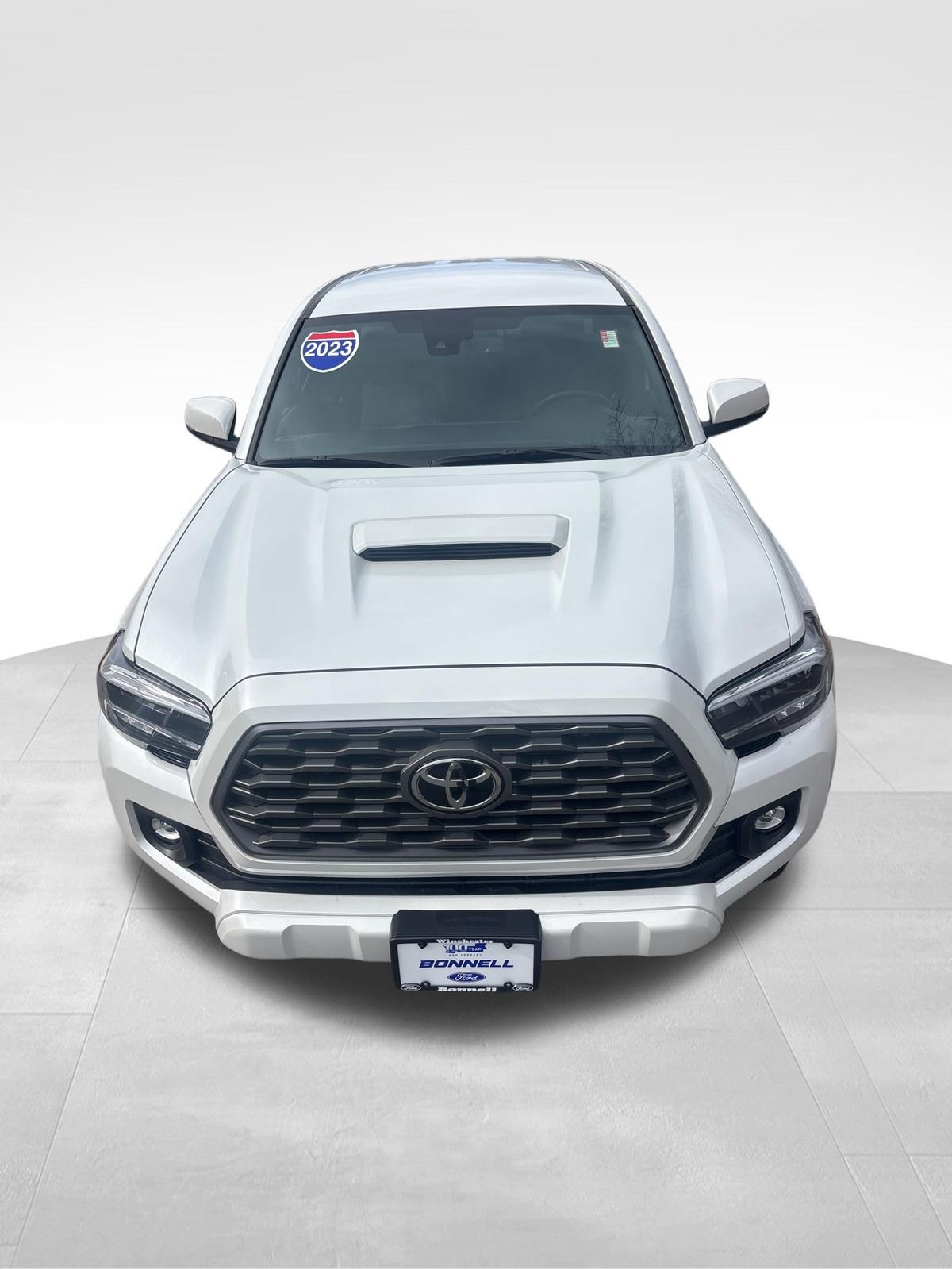 Used 2023 Toyota Tacoma TRD Sport w/ Technology Package image 9