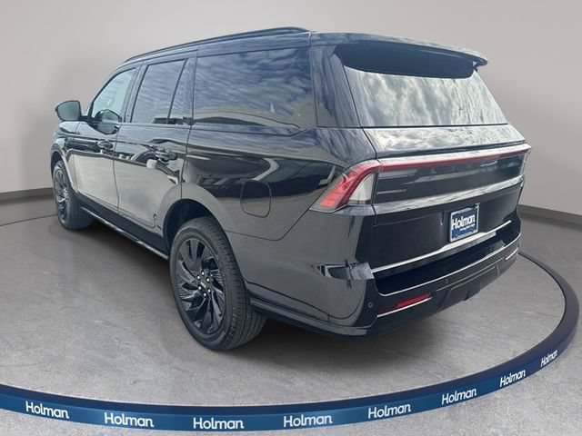 New 2026 Lincoln Navigator Reserve w/ Jet Appearance Package AWD/4WD image 7