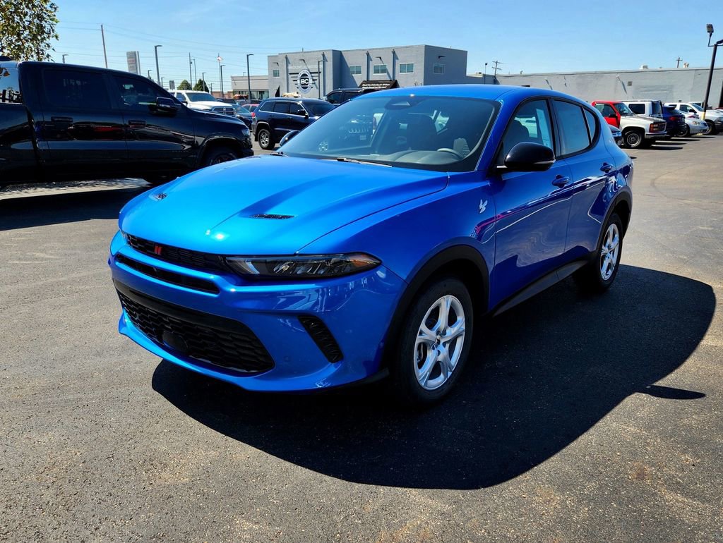 New 2025 Dodge Hornet GT w/ Tech Pack image 3