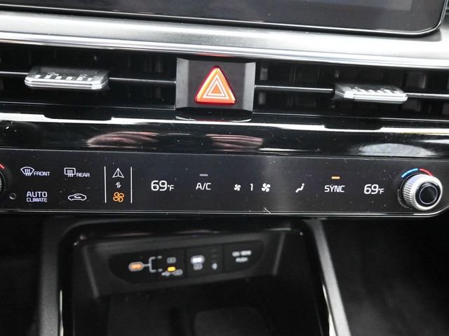 Used 2025 Kia K5 GT-Line w/ GT-Line Premium Package image 16