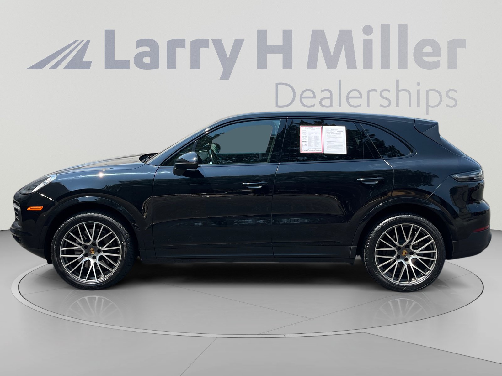 Used 2021 Porsche Cayenne S AWD/4WD image 2
